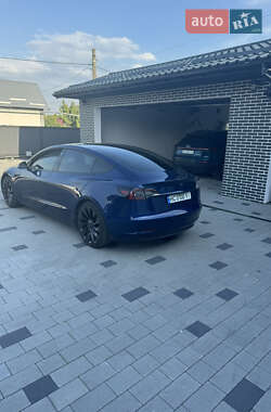 Седан Tesla Model 3 2021 в Львове