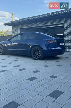 Седан Tesla Model 3 2021 в Львове