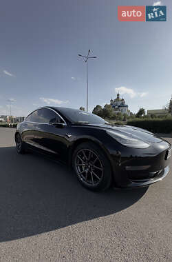 Tesla Model 3  2018