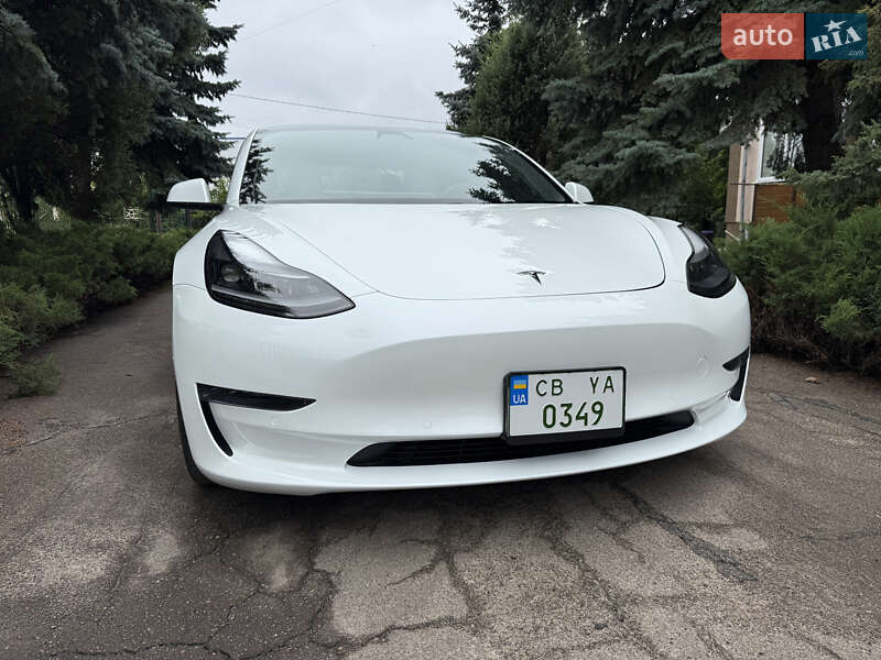 Седан Tesla Model 3 2021 в Нежине