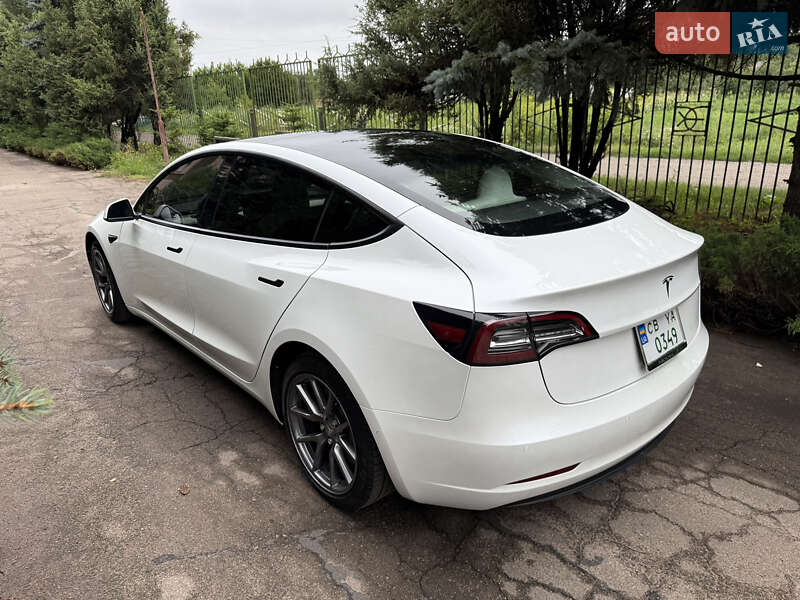 Седан Tesla Model 3 2021 в Нежине