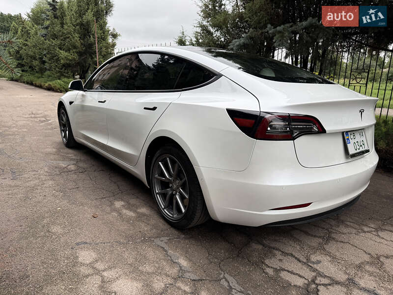 Седан Tesla Model 3 2021 в Нежине