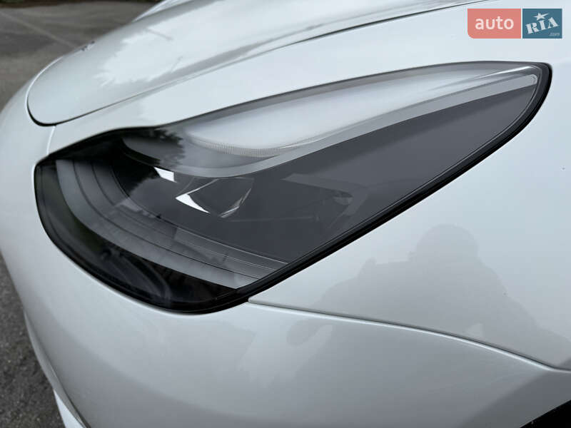 Седан Tesla Model 3 2021 в Нежине