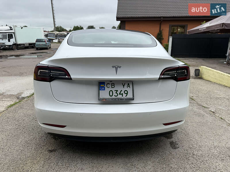 Седан Tesla Model 3 2021 в Нежине