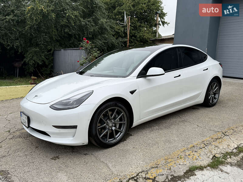 Седан Tesla Model 3 2021 в Нежине