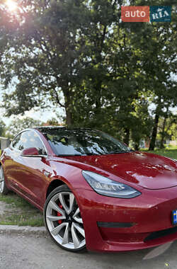Tesla Model 3  2019
