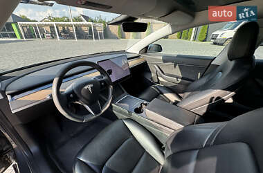 Седан Tesla Model 3 2020 в Кропивницком