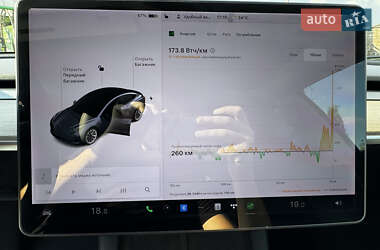 Седан Tesla Model 3 2020 в Кропивницком