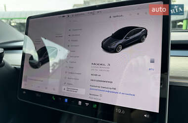 Седан Tesla Model 3 2020 в Кропивницком