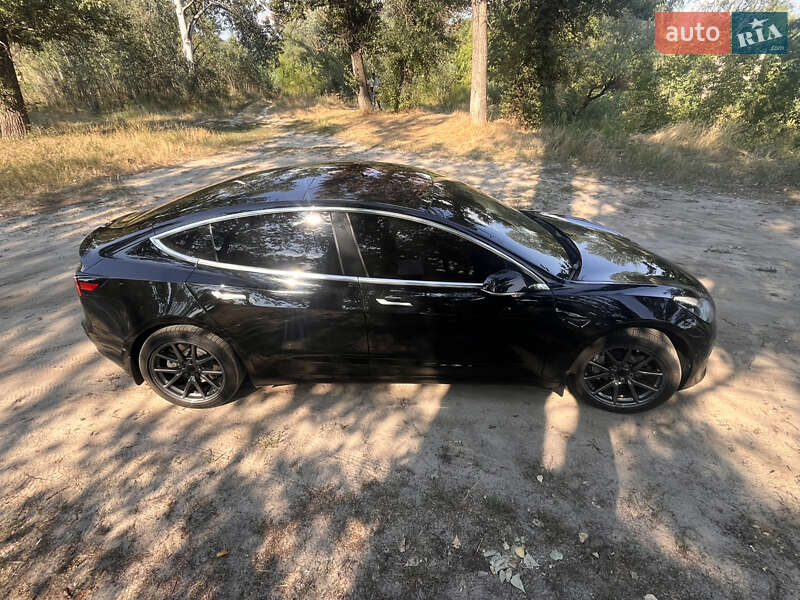 Седан Tesla Model 3 2019 в Кобеляках фото 34 Седан Tesla Model 3 2019 в Кобеляках