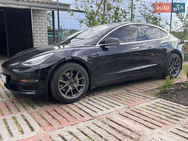 Седан Tesla Model 3 2019 в Кобеляках фото 46 Седан Tesla Model 3 2019 в Кобеляках