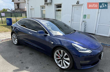 Tesla Model 3  2018