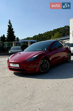 Tesla Model 3  2021