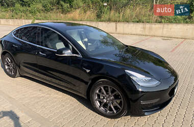 Tesla Model 3  2018