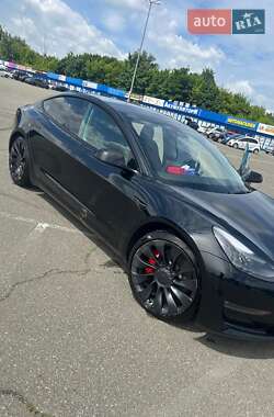 Седан Tesla Model 3 2022 в Києві