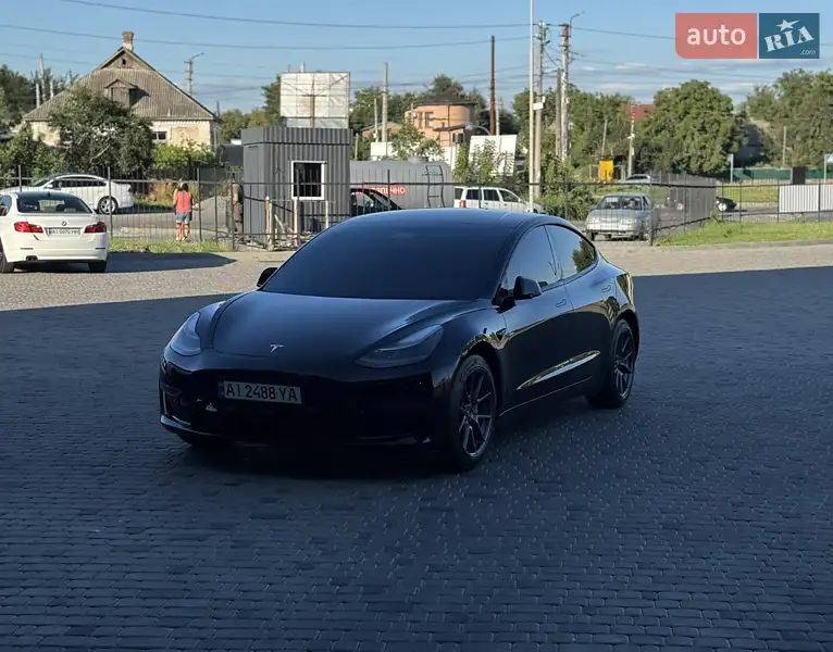 Tesla Model 3 2021