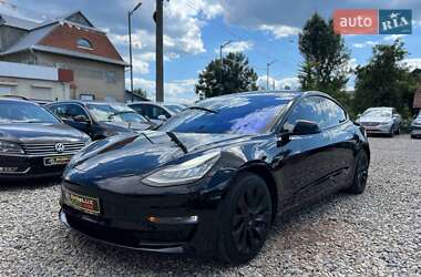 Tesla Model 3  2018