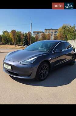 Седан Tesla Model 3 2017 в Смеле