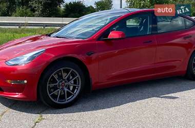 tesla model-3 2022 в Киев от профессионального продавца Продавець