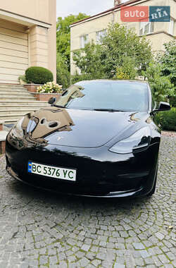 Tesla Model 3  2023