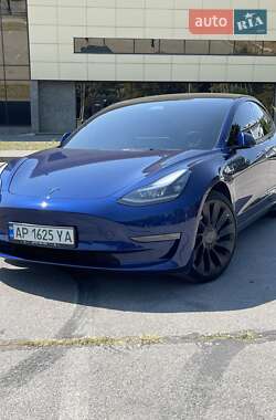 Tesla Model 3  2023