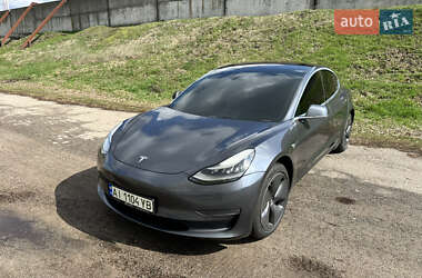 Tesla Model 3  2019