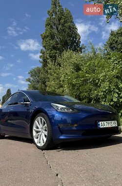 Седан Tesla Model 3 2019 в Києві