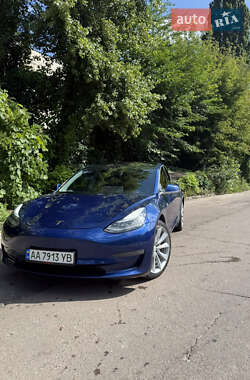 Седан Tesla Model 3 2019 в Києві