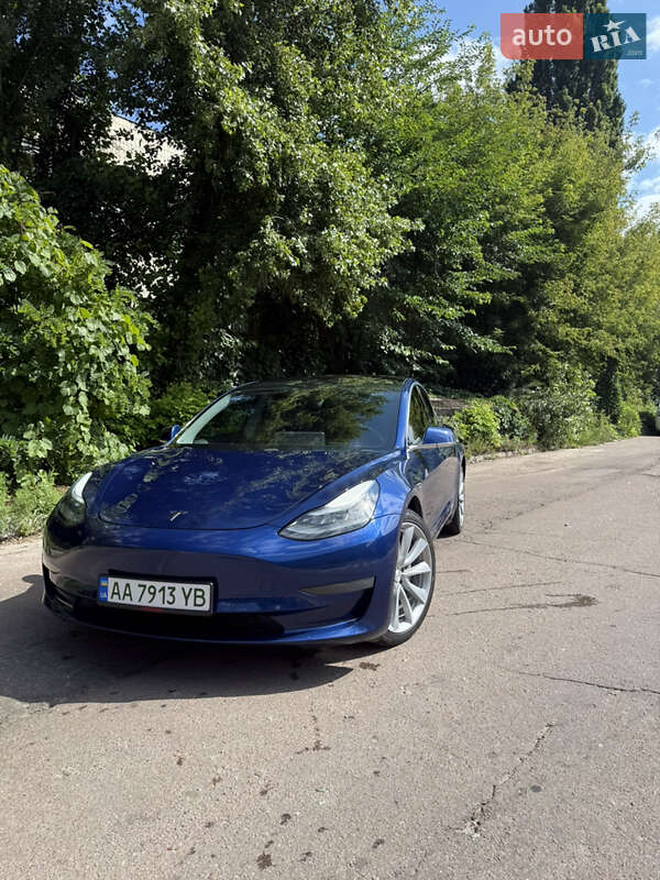 Седан Tesla Model 3 2019 в Києві