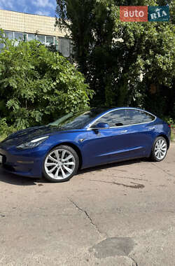 Седан Tesla Model 3 2019 в Києві