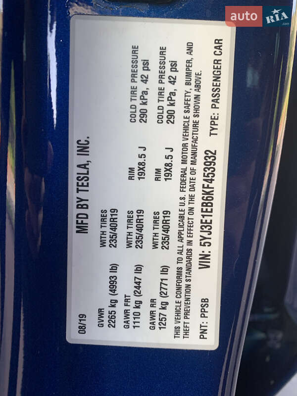 Седан Tesla Model 3 2019 в Києві