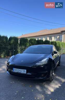 Tesla Model 3  2018