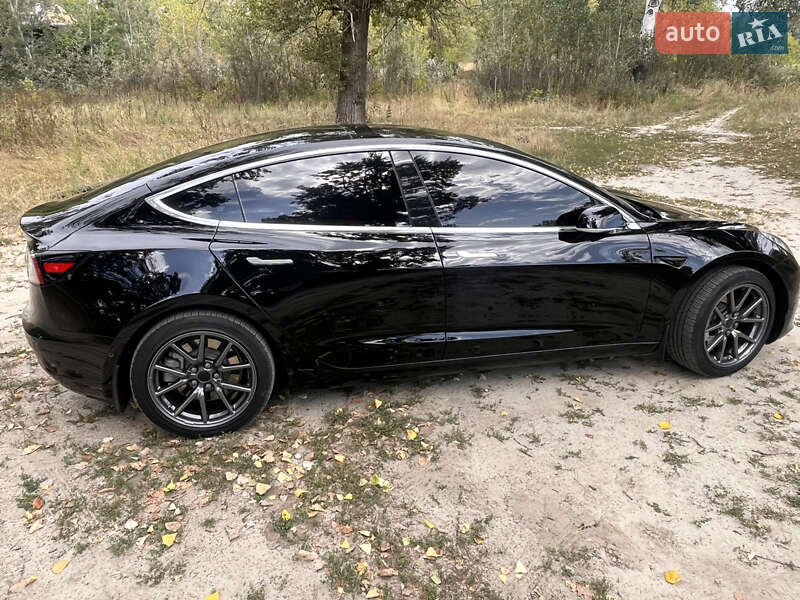 Седан Tesla Model 3 2019 в Кобеляках фото 8 Седан Tesla Model 3 2019 в Кобеляках