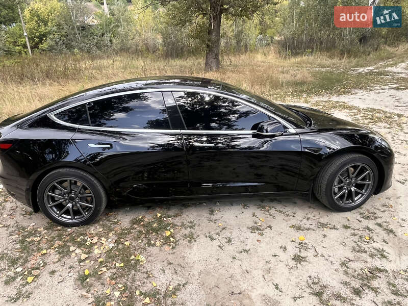 Седан Tesla Model 3 2019 в Кобеляках фото 10 Седан Tesla Model 3 2019 в Кобеляках