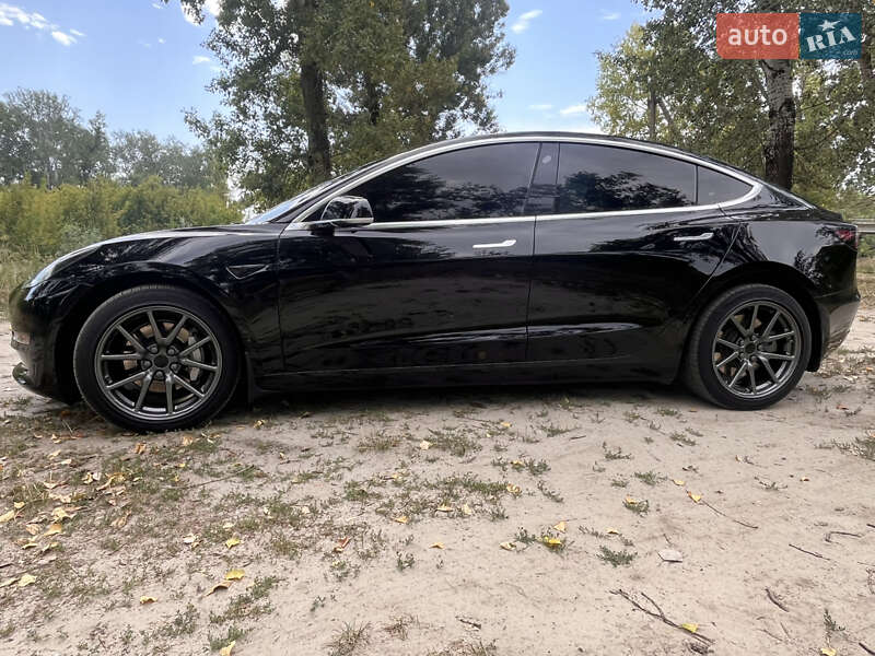 Седан Tesla Model 3 2019 в Кобеляках фото 15 Седан Tesla Model 3 2019 в Кобеляках
