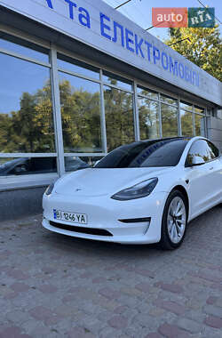 Седан Tesla Model 3 2022 в Полтаве