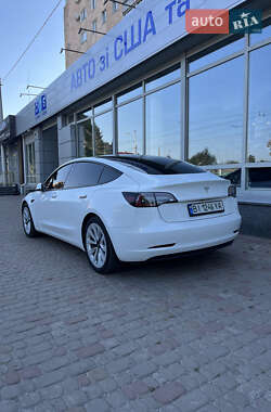 Седан Tesla Model 3 2022 в Полтаве