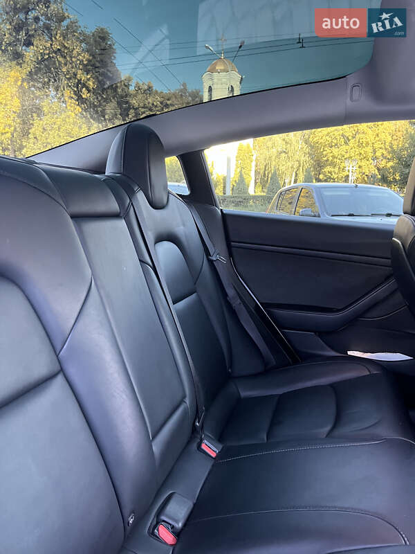 Седан Tesla Model 3 2022 в Полтаве