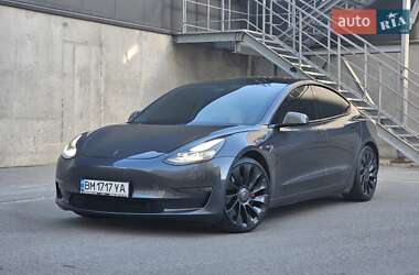 Tesla Model 3  2021