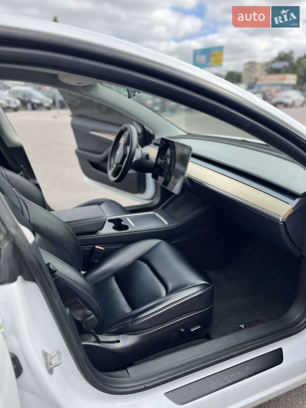 Седан Tesla Model 3 2021 в Полтаве