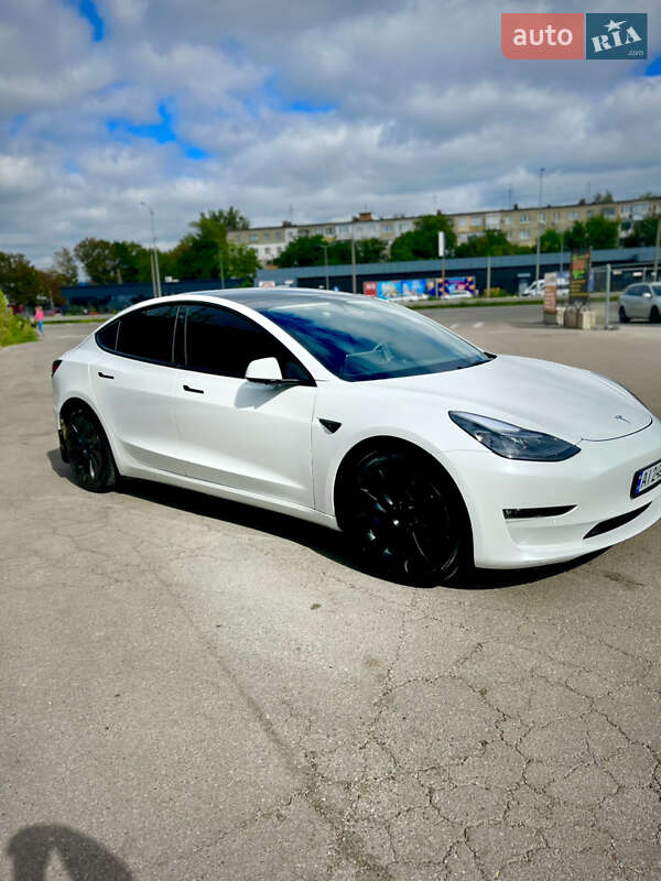 Седан Tesla Model 3 2021 в Полтаве