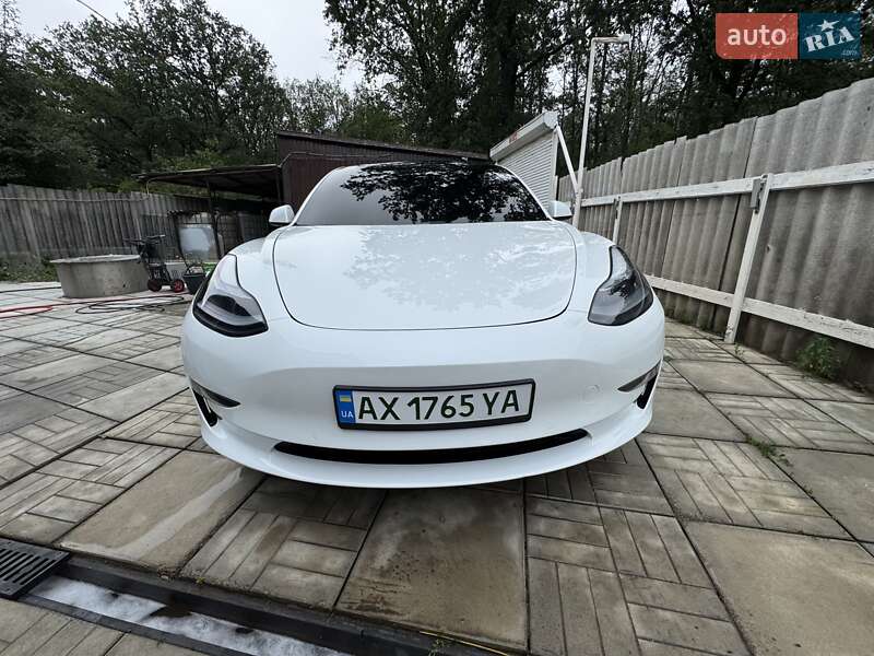 Седан Tesla Model 3 2021 в Харькове