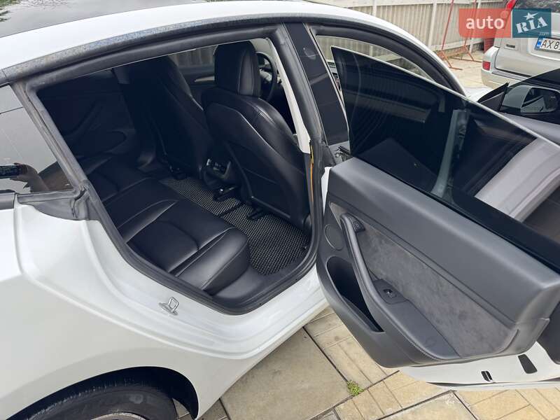 Седан Tesla Model 3 2021 в Харькове