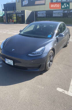 Tesla Model 3  2018