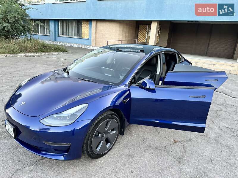 Седан Tesla Model 3 2022 в Дніпрі фото 3 Седан Tesla Model 3 2022 в Дніпрі