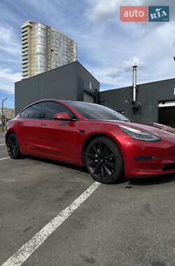 Tesla Model 3  2019