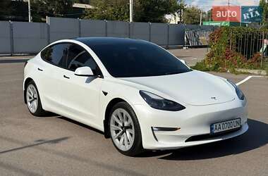 Tesla Model 3 2022