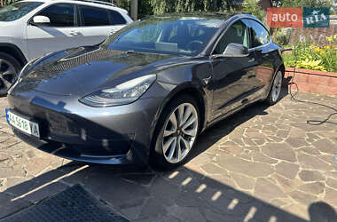 Tesla Model 3  2018