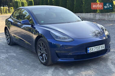 Tesla Model 3 2021