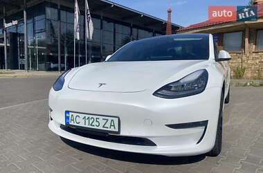 Tesla Model 3  2019